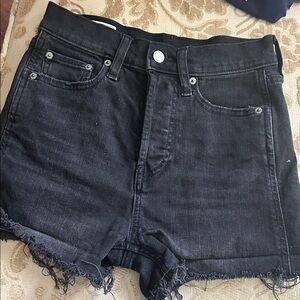 GAP Black cheeky short sky high Frayed Hem Denim Shorts size 26 /2R pre owned